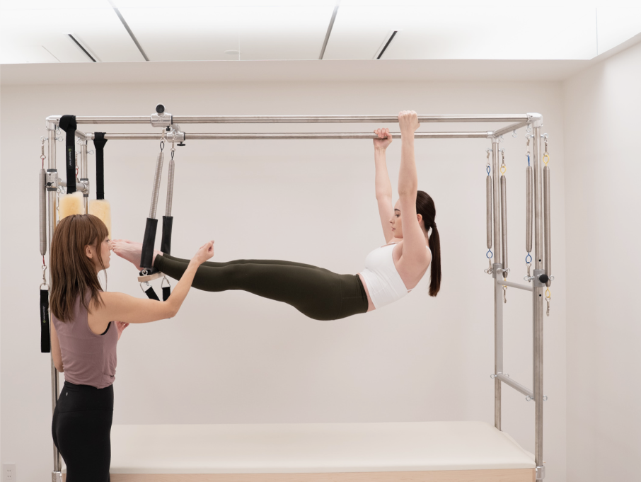 ピラティスのレッスン画像