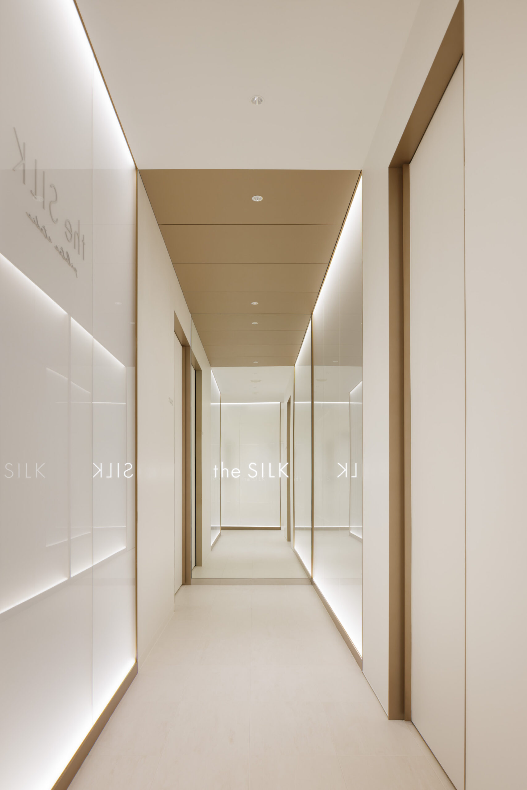 the SILK池袋西口店の画像