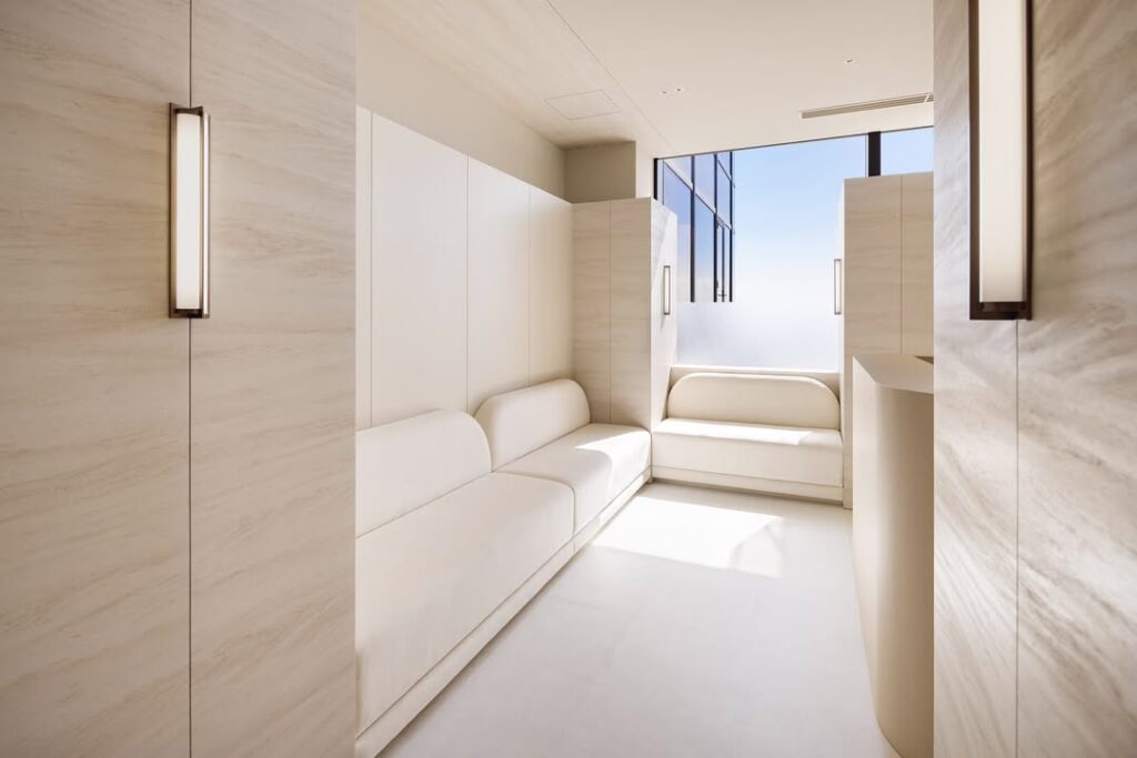 新浦安店の内装画像