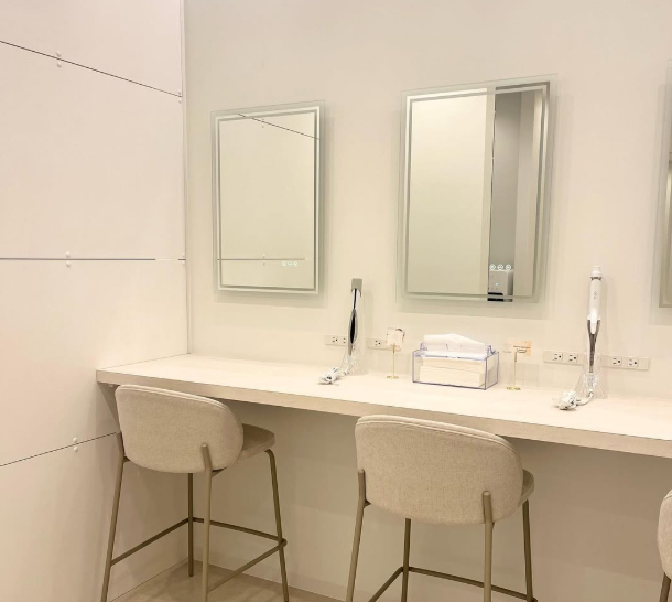 横浜店パウダールーム